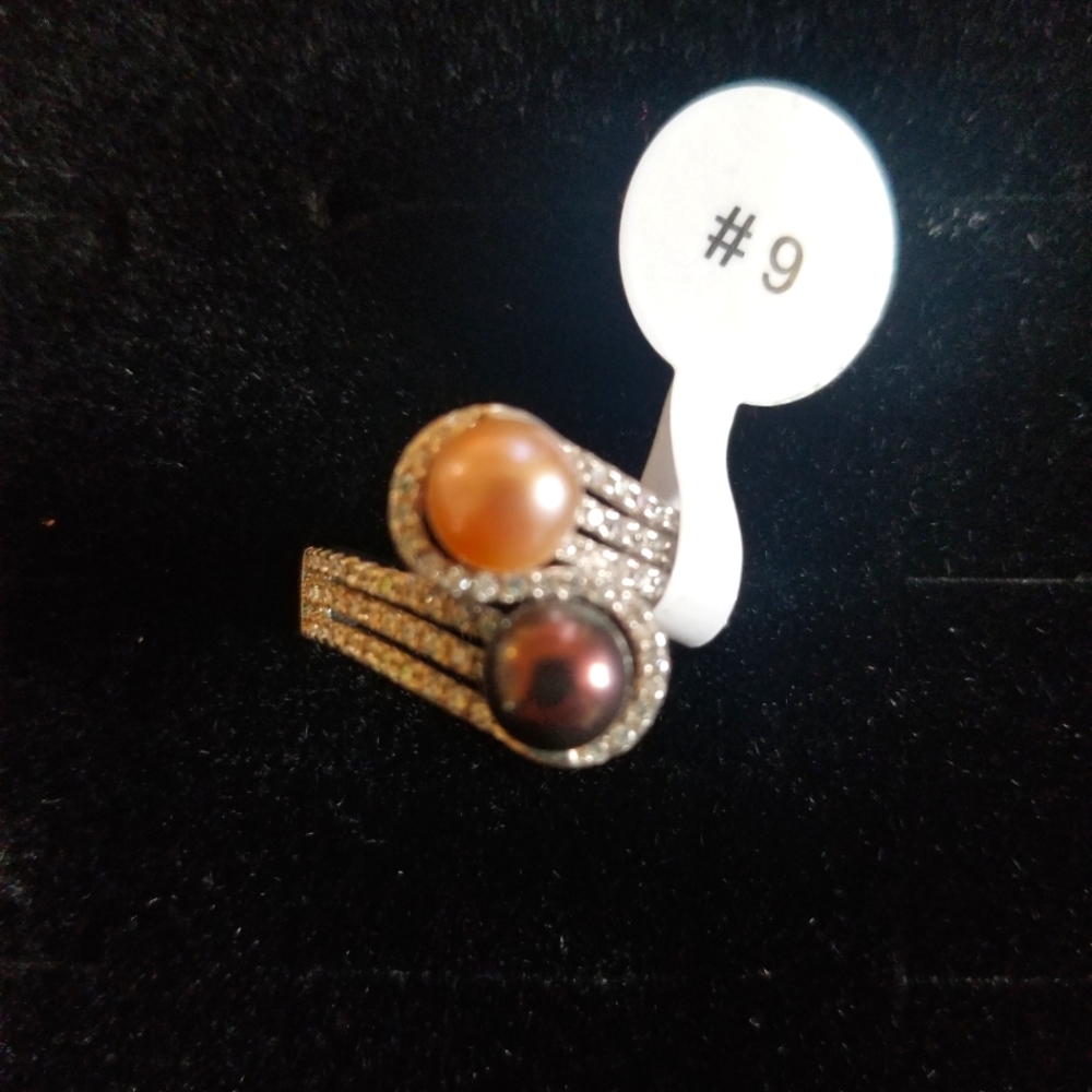 Vantel pearl ring size 9